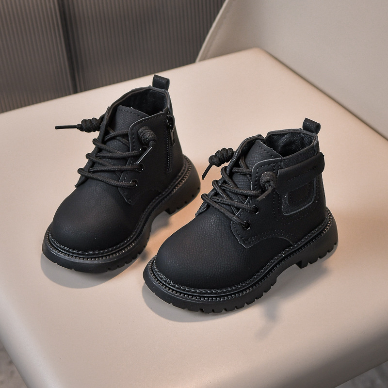 สีขาวนวล