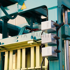 <strong>QTJ4</strong>-<strong>40</strong> Simple and Semi-Automatic Concrete <strong>Block</strong> Making <strong>Machine</strong> - Product Image 6