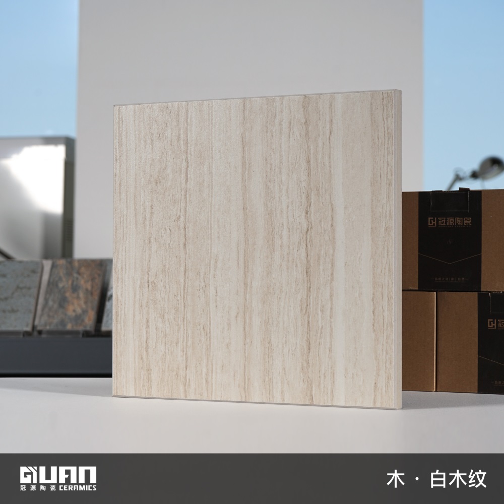 Wood / White
