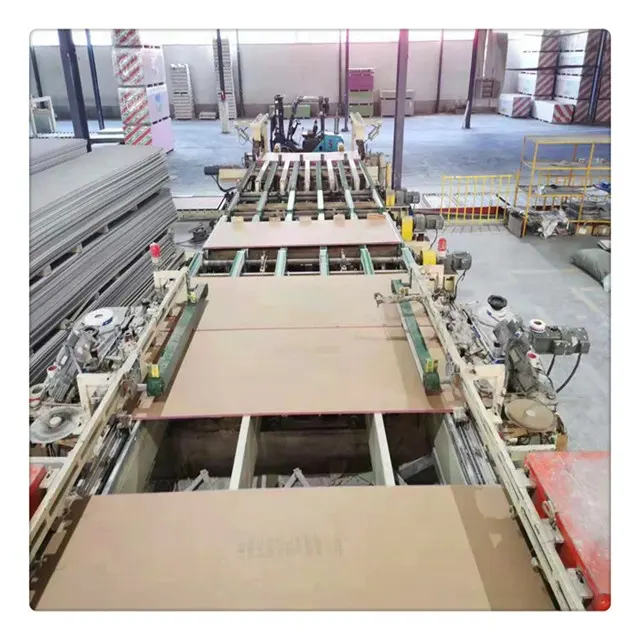 China gesso automático gesso cartonado produção linha/gesso placa máquina produção linha