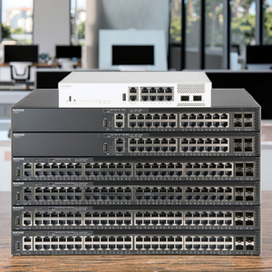 Redes listas para el futuro con el conmutador Ruckus, con 24 puertos Gigabit y características avanzadas de Capa 3, a través de los puertos Ruckus.