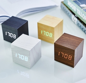 Led-Alarm hölzerne digitale Tischuhr Sprachsteuerung 3D-Led-Uhr USB-betriebene elektronische digitale analog-digitalläuchte - Product Image 6