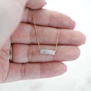 Minik paslanmaz çelik 18K altın kaplama ince zincir kolye 4*13mm şifa kristal kuvars Bar tüp boncuk Charm kolye - Product Image 3