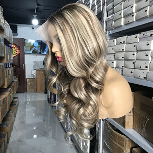 Yüksek kaliteli satıcıları şeffaf HD dantel peruk beyaz kadın rus Remy dantel Frontal işlenmemiş insan saçı dalga dantel ön peruk - Product Image 4