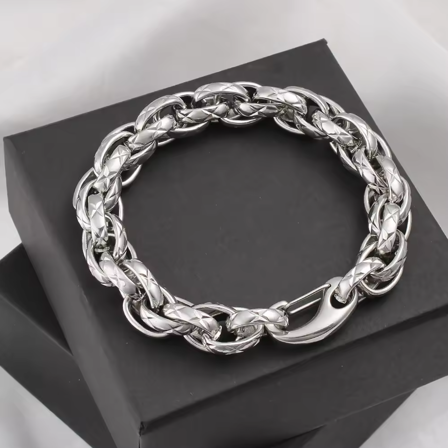 YF8215-Silver-01