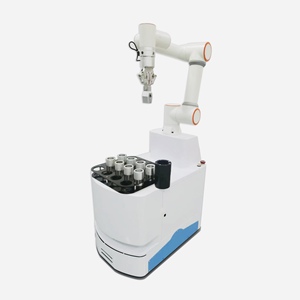 Plataforma móvil con AGV/AMR Delivery Cobot CNC máquina de carga y descarga brazo robótico programable