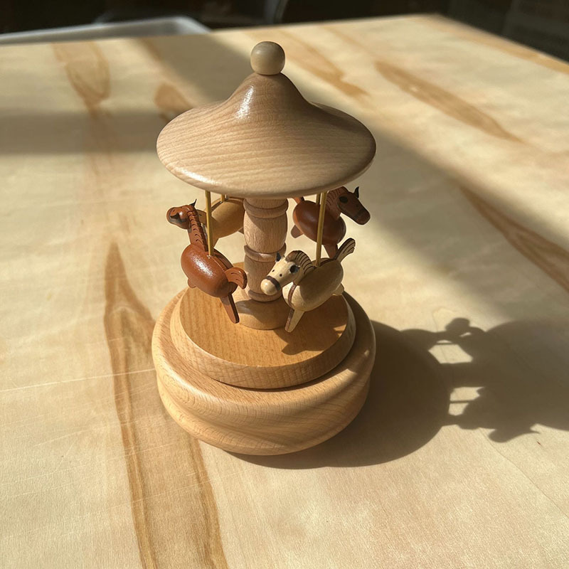 Brown-Rotating Horse