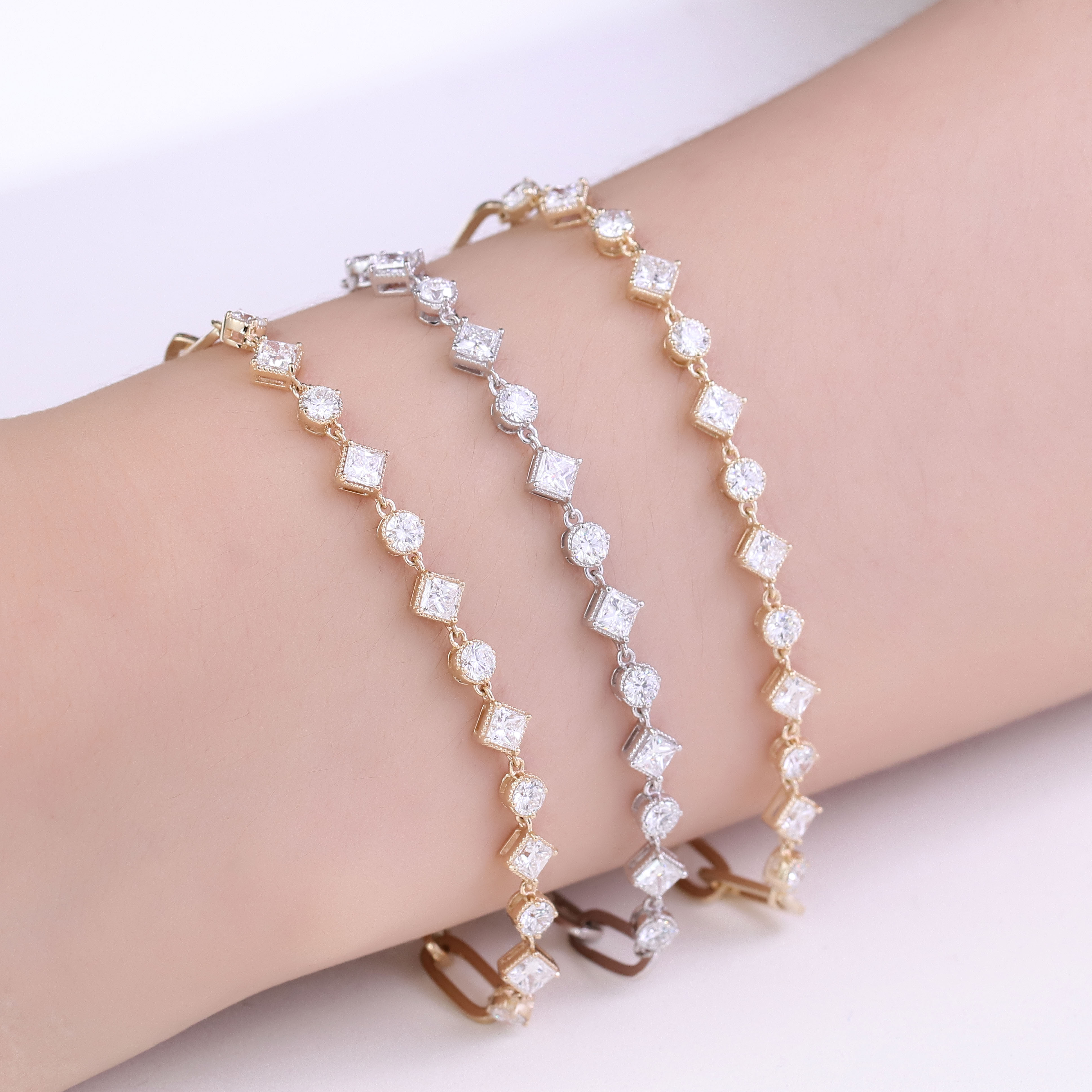 Bracelet en or jaune 18 carats avec diamants moissanite