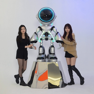 夜光机器人雕塑吧KTV商场，科技馆，客厅，落地式装饰，航天员