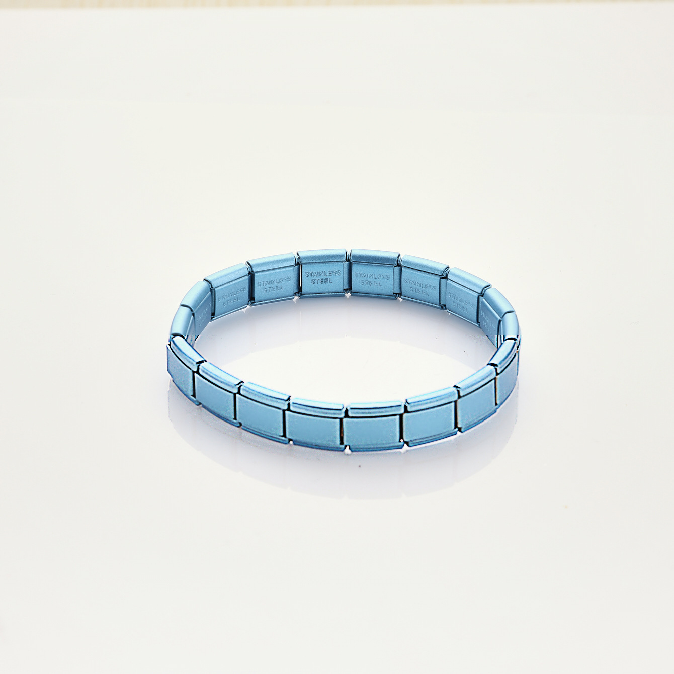 Matte sky blue-18 knots