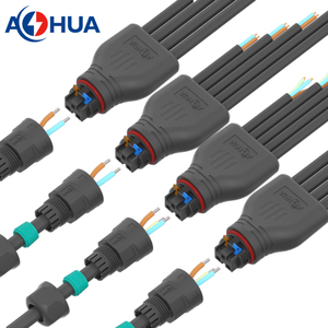 China Factory ODM OEM IP67 2 3Pin Y Cable de alimentación Splitter Entrada 1 Salida Dos puertos Sobre molde Conector impermeable de plástico - Product Image 6