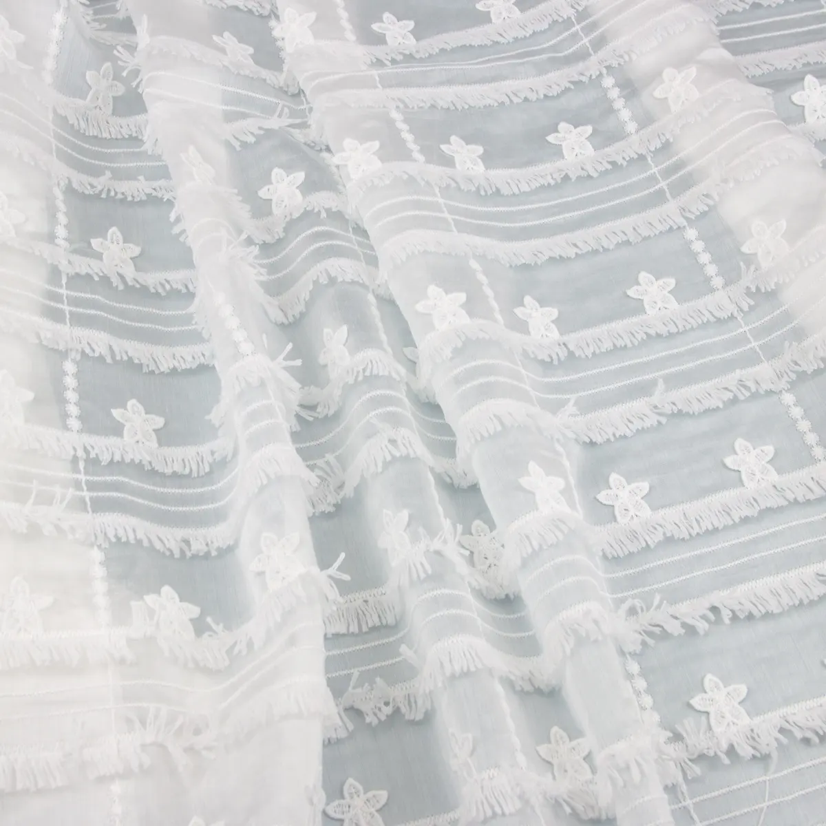 Nouveau tissu de dentelle de soie de lait de broderie tridimensionnelle étoile à cinq branches pour robe robe de mariée