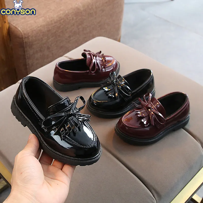 Chaussures Conyson en cuir pour enfants Chaussures de mariage Oxford en cuir verni pour enfants en noir Chaussures plates en caoutchouc tendance