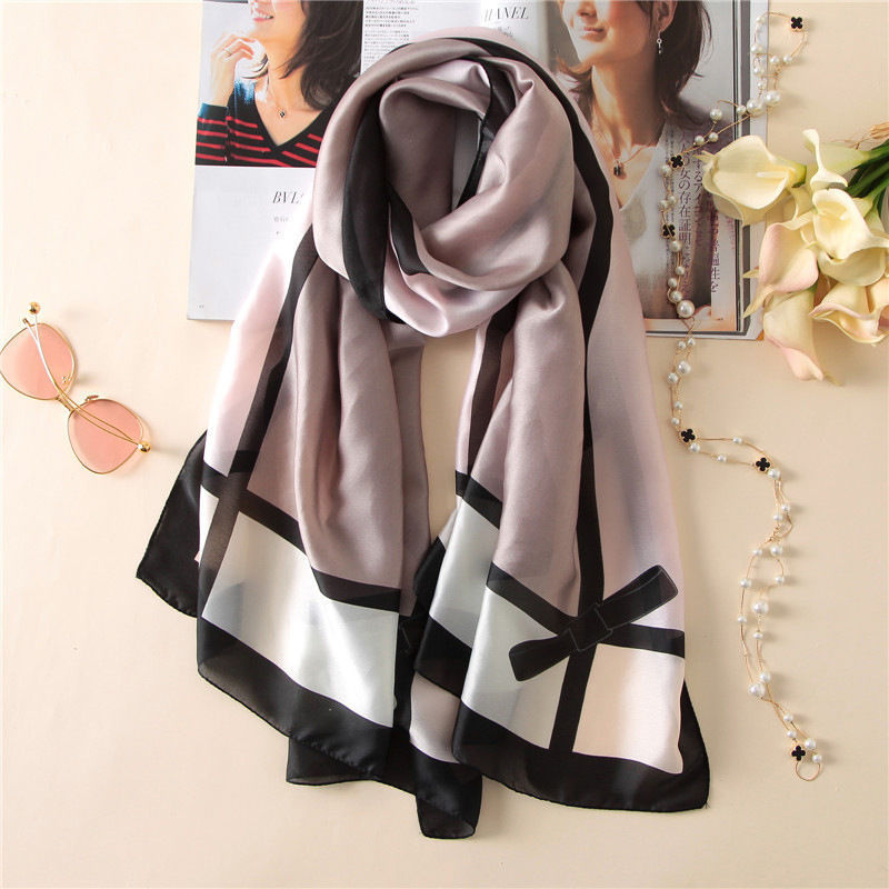Gray pink bow