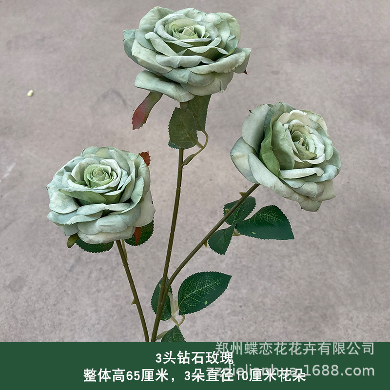 3 roses en diamant