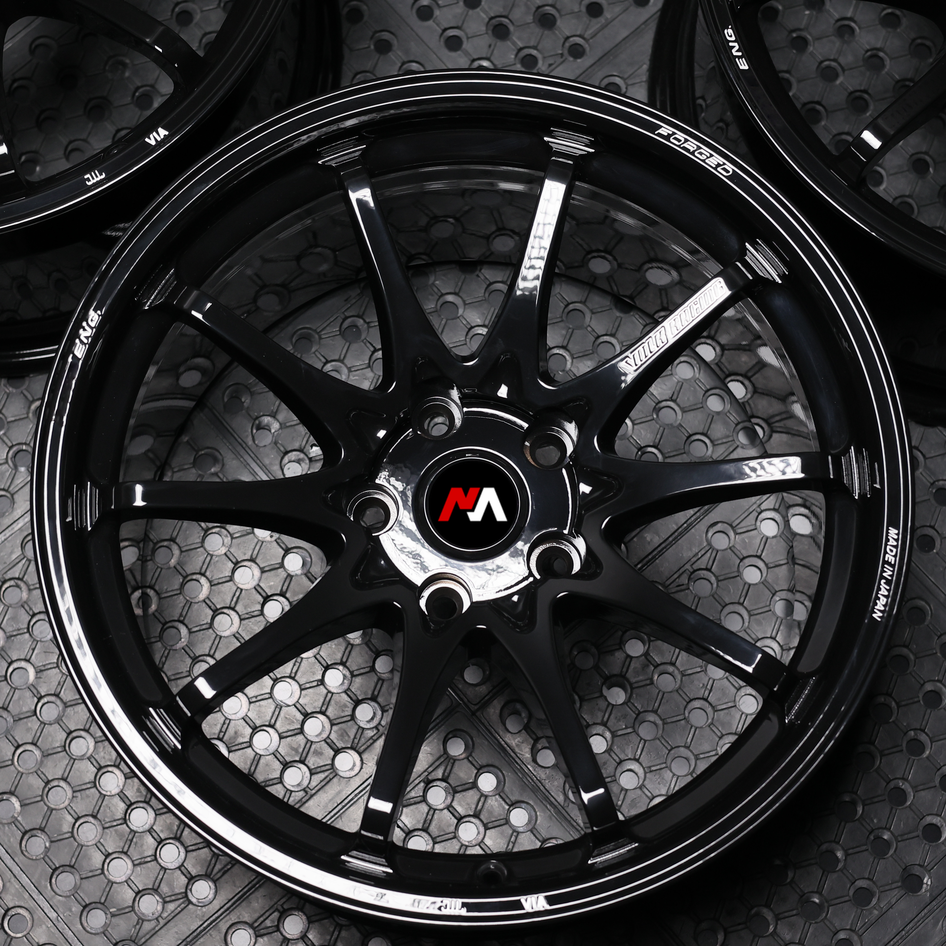 Gloss Black