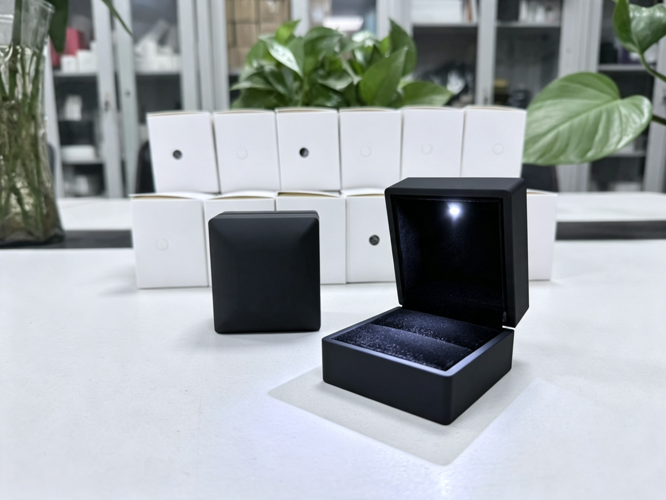 Black Ring Box 60*65*50mm