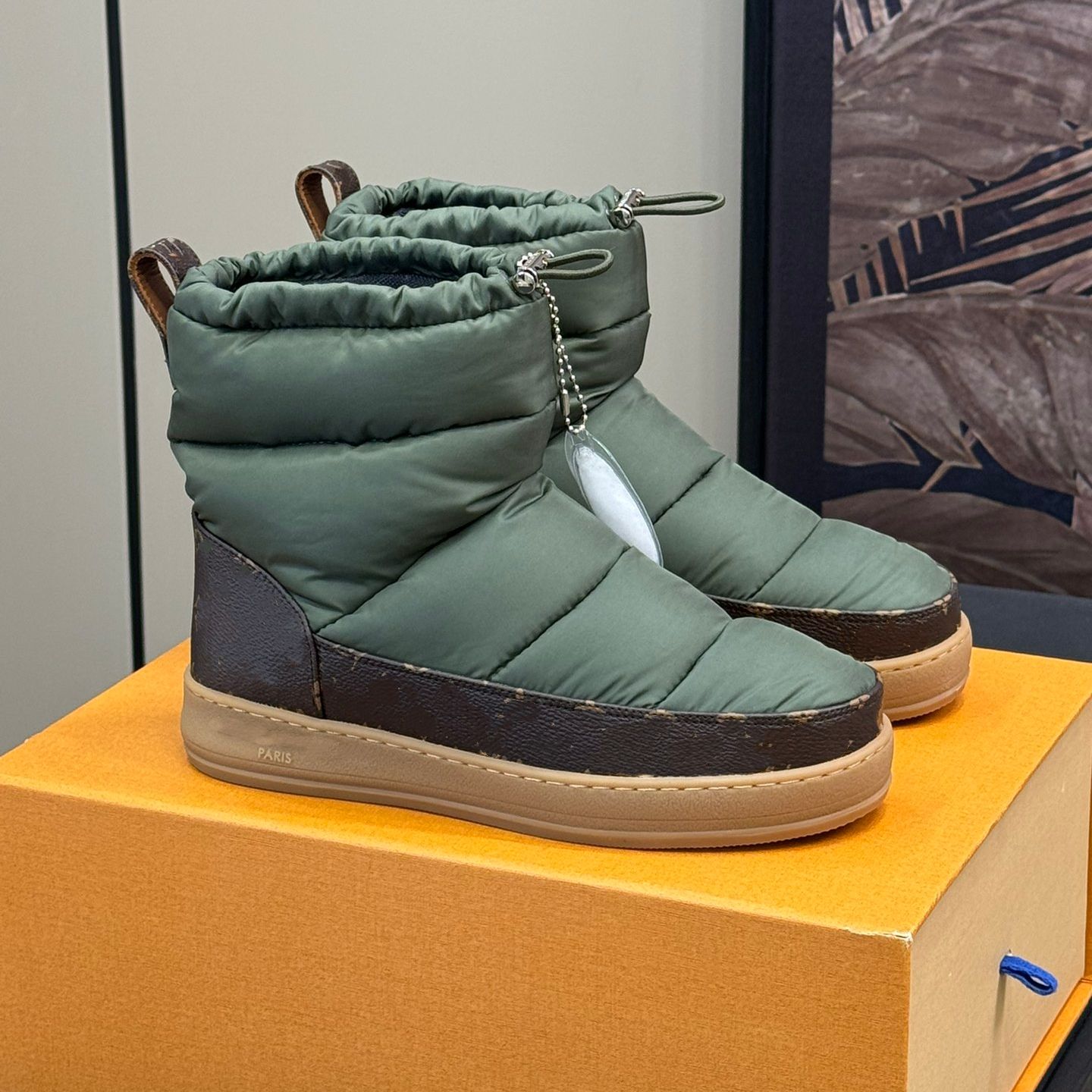 สีเขียว