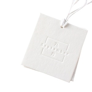 Etiquetas de ropa de alta calidad con logotipo de diseño de moda personalizado, etiquetas colgantes de papel con cuerda para ropa - Product Image 2