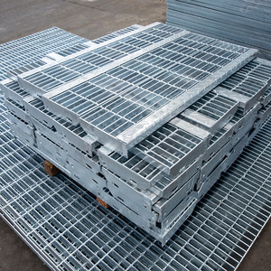 Industrial Use Steel Stair Treads Pressure Welded Galvanized Steel <strong>Grating</strong>