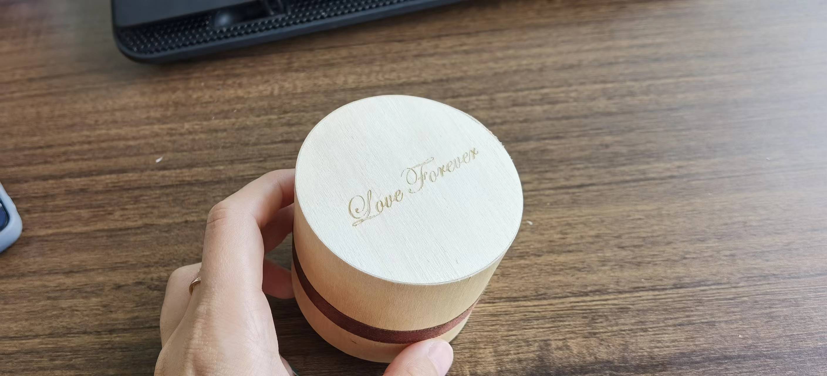 Boîte en bois avec votre propre logo