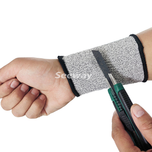 Mangas de brazo de seguridad anticorte Seeway HPPE ANSI nivel 3-5 resistente a cortes con orificio para pulgar con protección contra cortes excepcional - Product Image 1