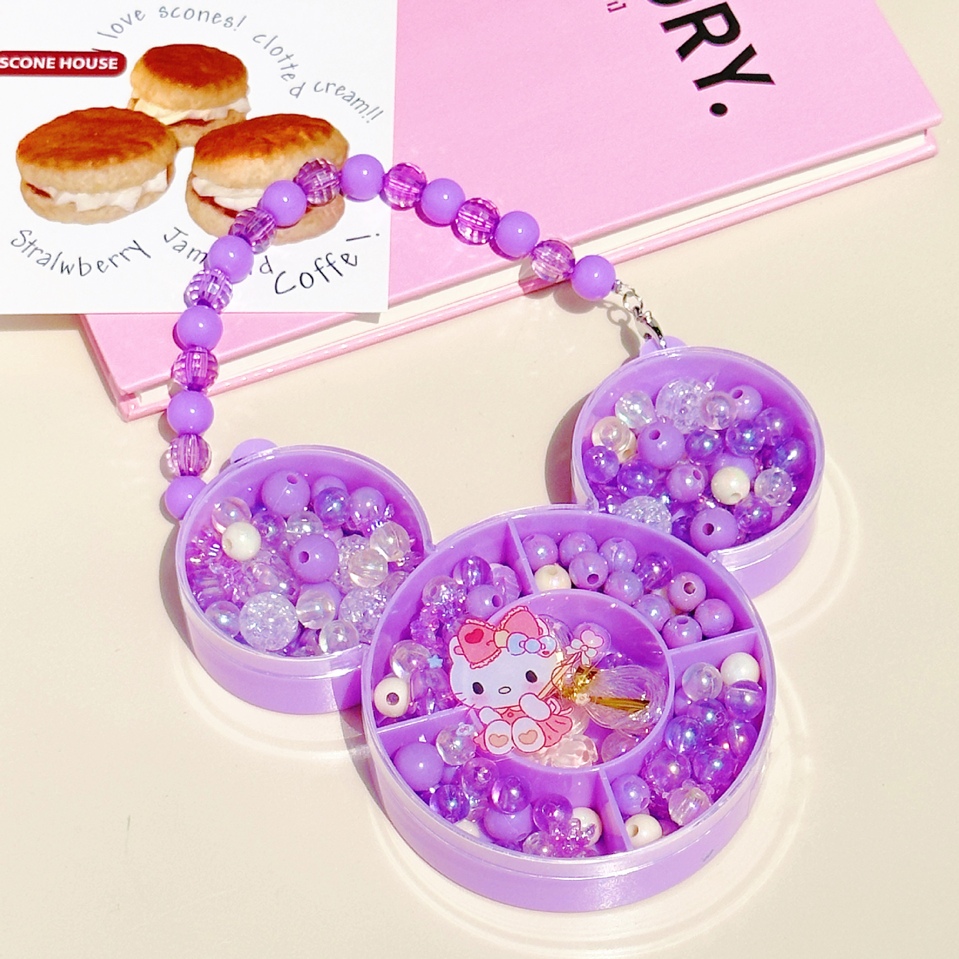 Mickey mouse en morado
