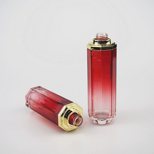 Cosmetic Glass <strong>Bottle</strong> <strong>Set</strong> Recyclable Custom Design Skincare Cosmetic Container Withpray Pump Cap