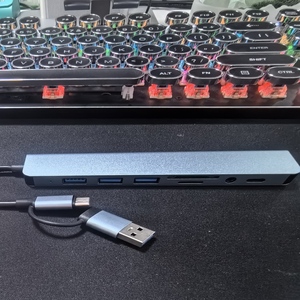 Vendite calde di alta qualità a doppia testa 8 in 1 Hub di tipo C stazione Dock multiporta USB3.0 Hub - Product Image 4