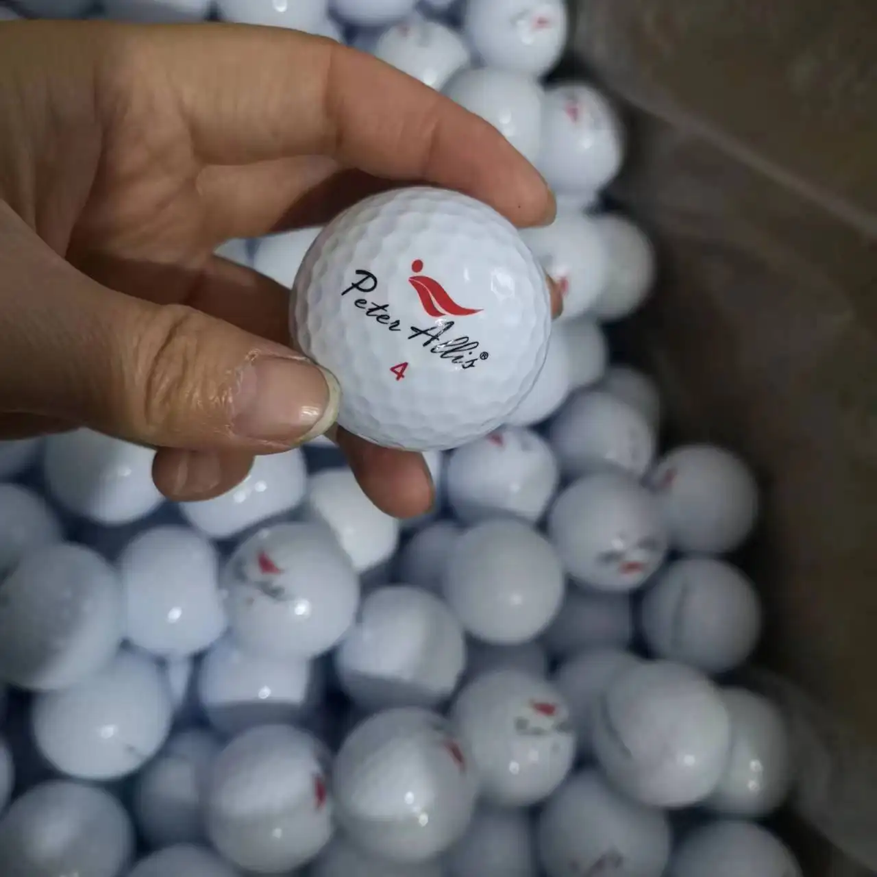 Venda por atacado de bolas de golfe personalizadas de 2/3/4 camadas para torneio de golfe profissional de longa distância durável