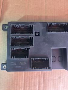 For Land Rover Range Rover Original Factory Electronic Control Module-Body <strong>Computer</strong> &amp; Fuse Box for Vehicle Removal Parts - Product Image 3