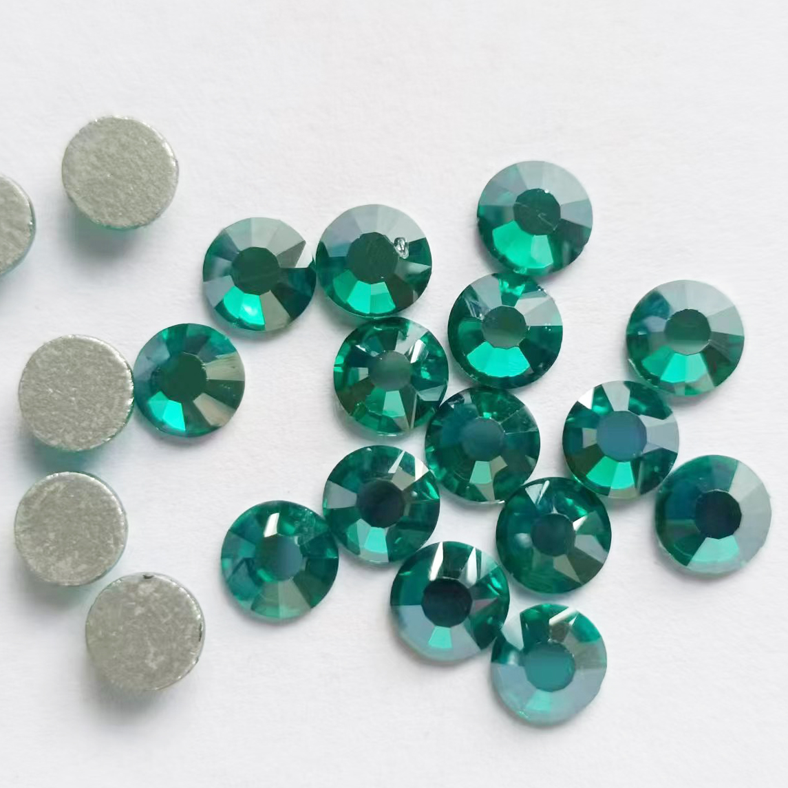 SP-GREEN ZIRCON