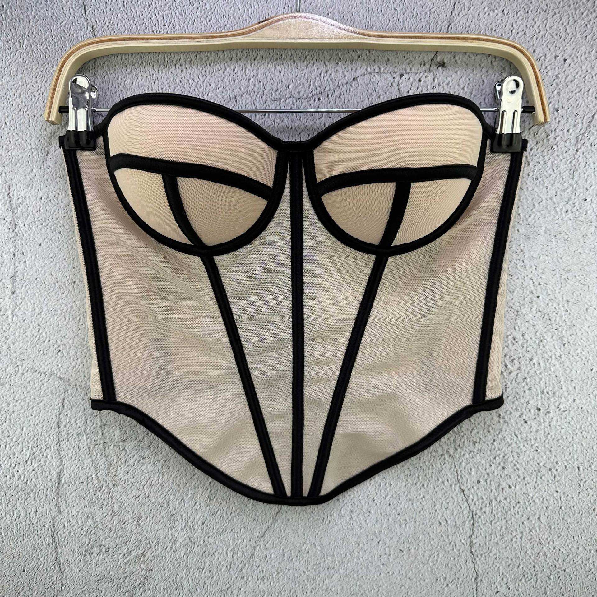 สีกากีดำ