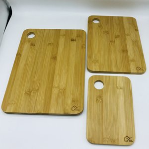 厨房用竹菜板套装3个木制熟食店奶酪板耐用的3层结构木砧板 - Product Image 1