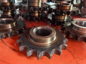 2225691 цепная Звездочка верхняя Звездочка S1880 S1800-3 S2100-3 цепное колесо для асфальтоукладчиков - Product Image 4