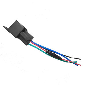 盗難防止ミニGSMロケーター隠し車追跡装置車両プラットフォーム無料リレーGPS - Product Image 1