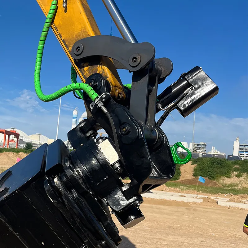 Accesorios de muñeca hidráulicos Mini Excavator 1ton Rotación de 360 grados e inclinación de ángulo izquierdo y derecho