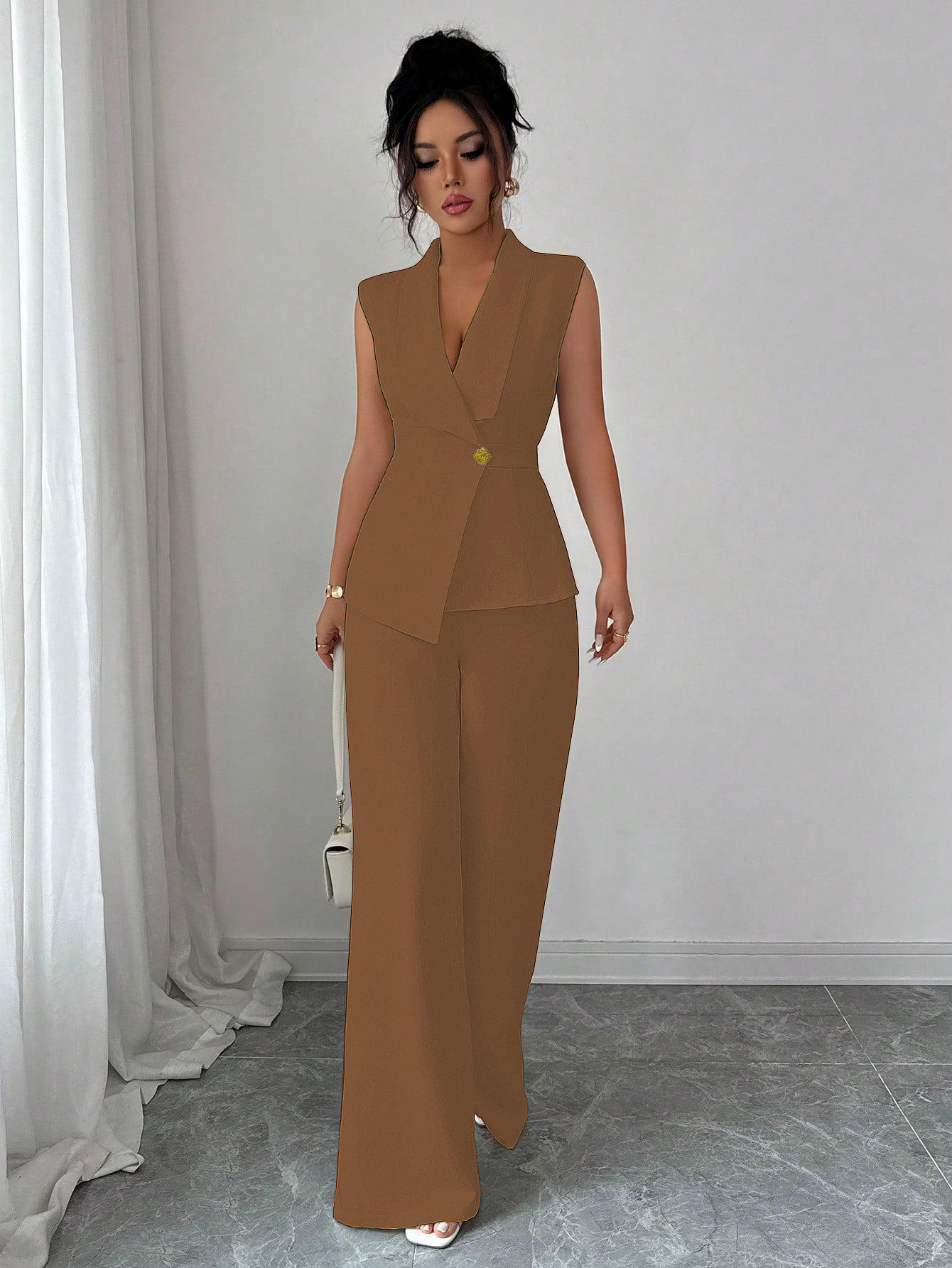 สีน้ำตาล