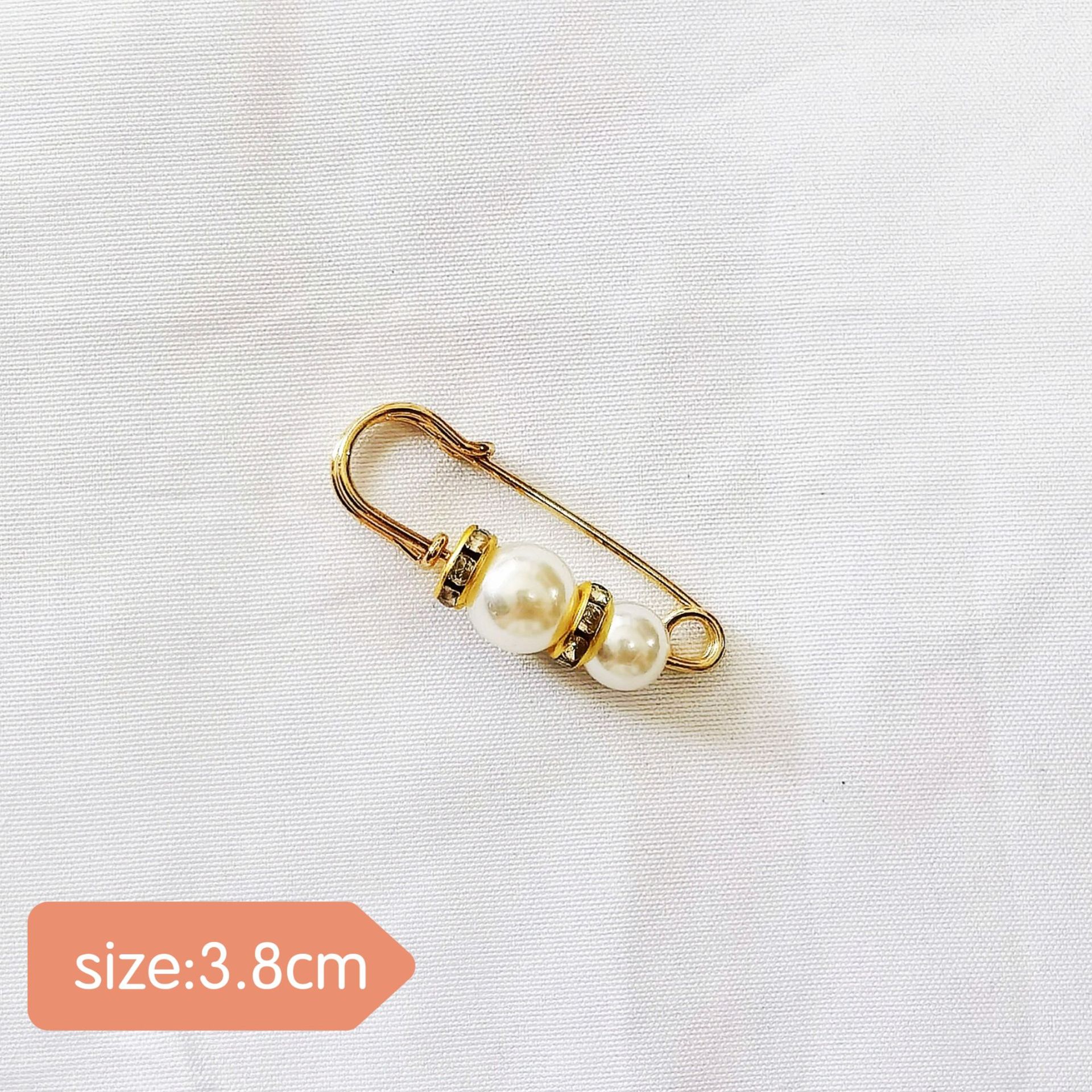 Pin 12#Cuentas blancas grandes y pequeñas, aguja dorada de 3.8 cm.