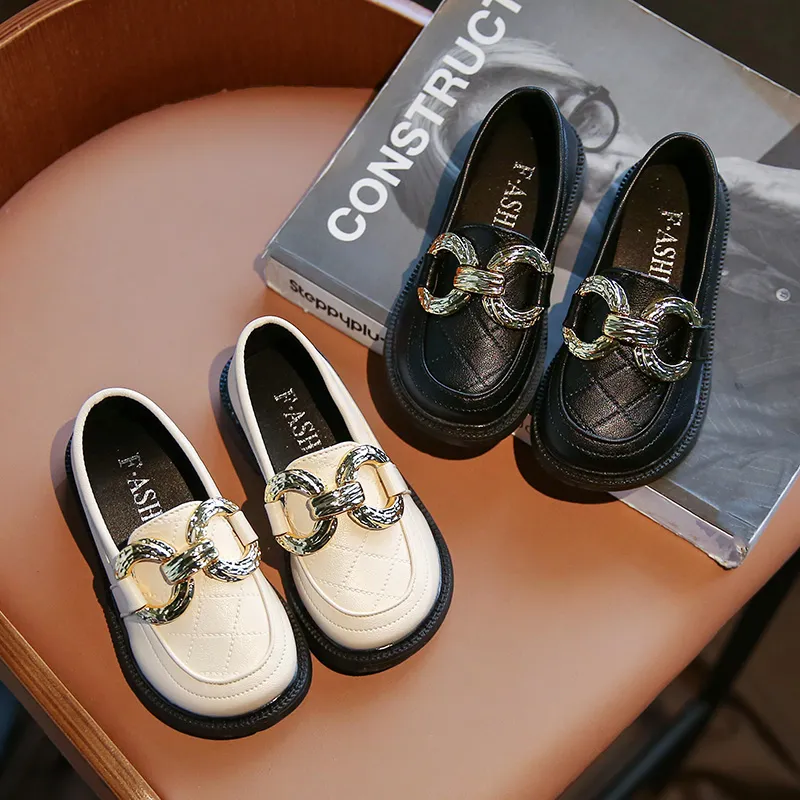 Zapatos para niña estilo británico Mary Jane Lolita, calzado de plataforma de cuero con cadena de Metal, calzado individual de moda para otoño 2022