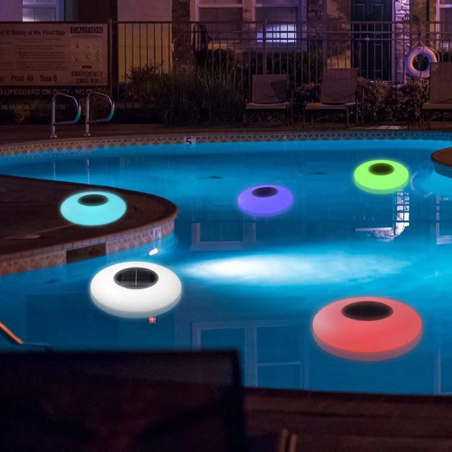 2024 새로운 혁신 휴일 정원 수영장 빛 RGB 다채로운 LED 장식 조명 정원 경로 잔디 태양 광 부동 조명