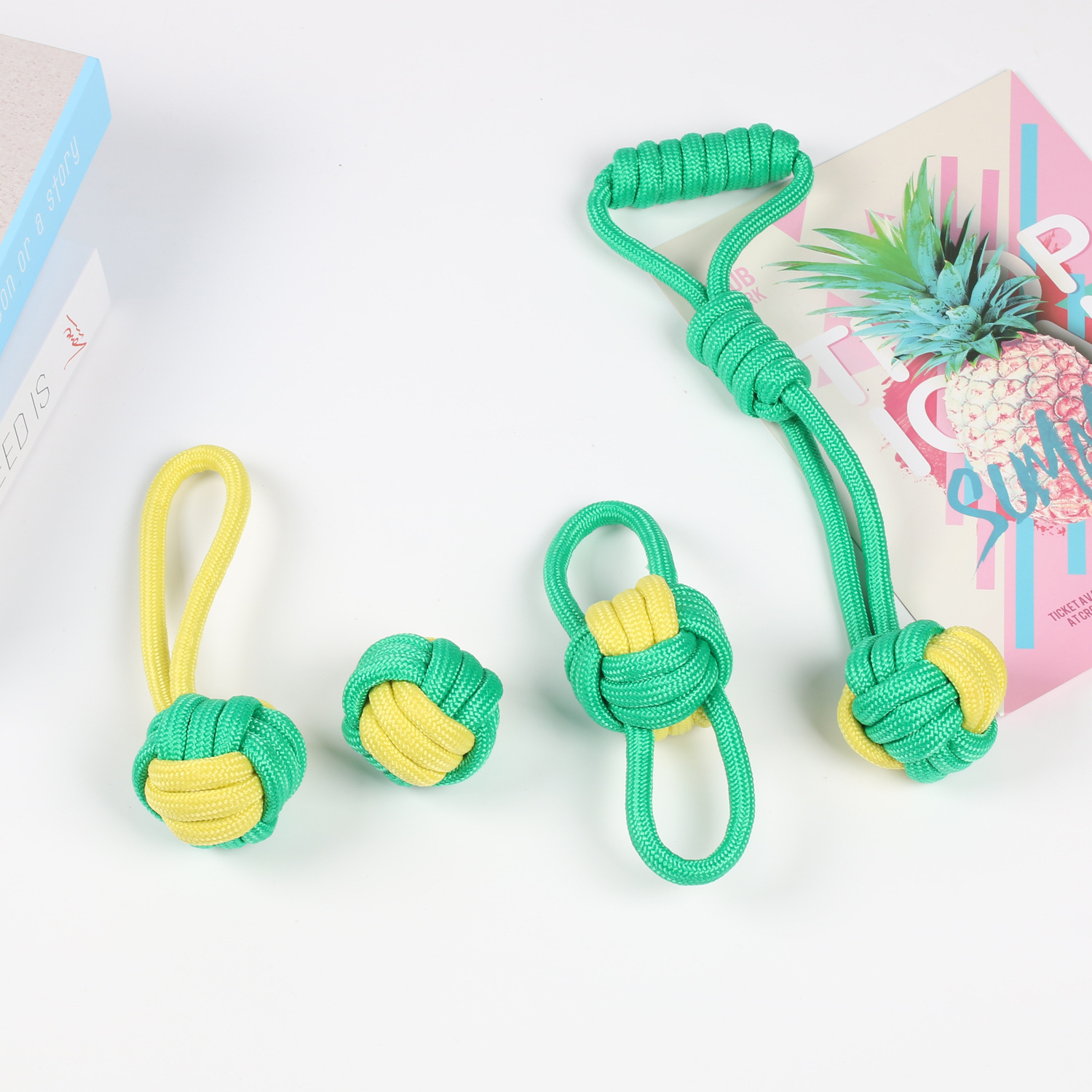 Set de cuatro piezas amarillo y verde, talla 3, 285g