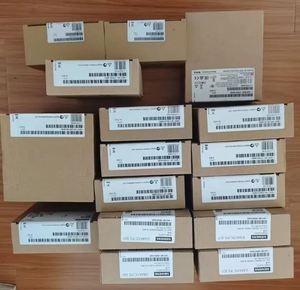 Siemens CPU 1215C Compact PLC 14 entradas digitales/10 salidas Controlador dedicado avanzado de Features-6ES7215-1AG40-0XB0