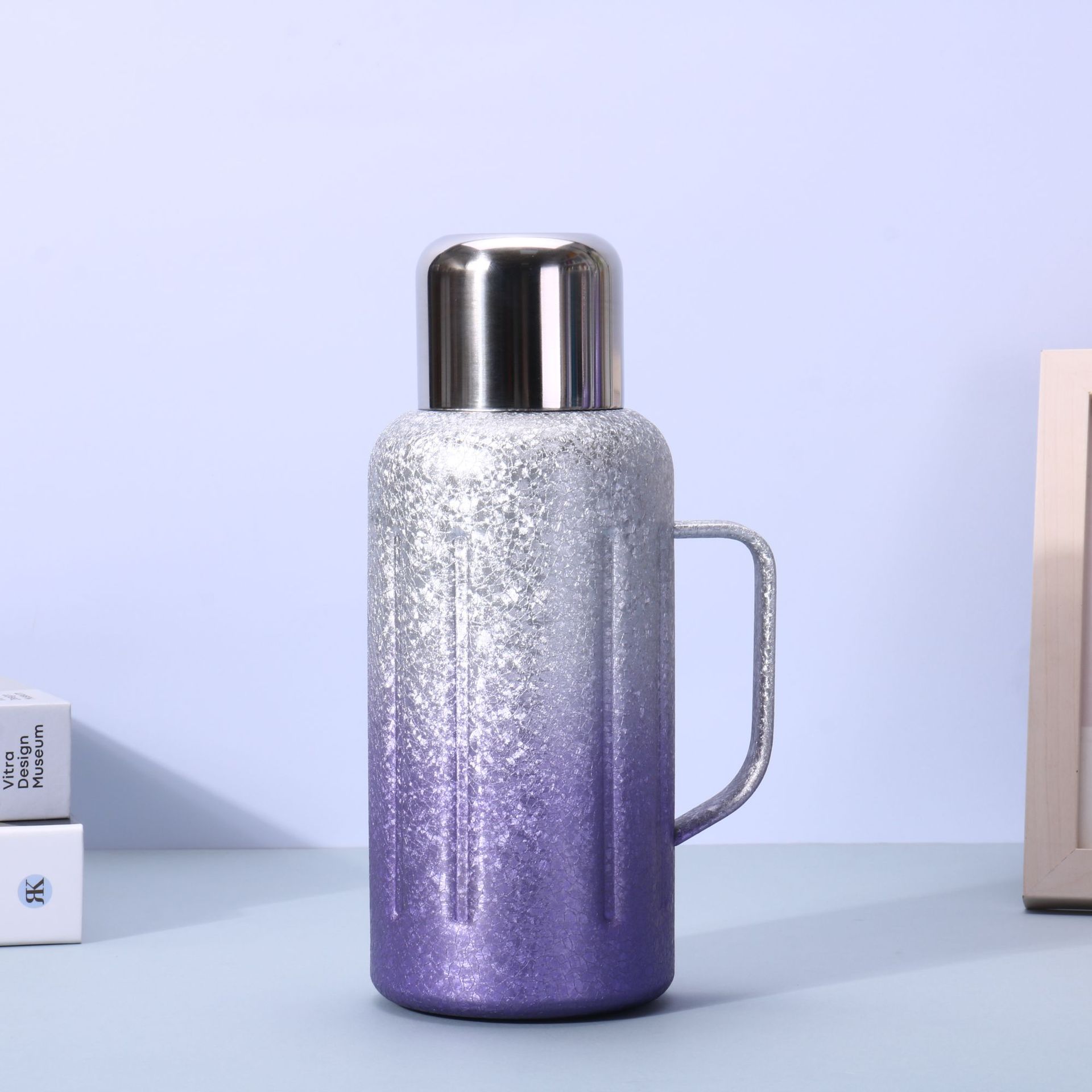 Silver-purple gradient