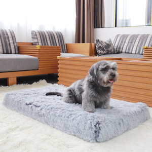 ペットクッションベッド猫犬用の冬のスヌーズの巣秋と冬の小さな暖かいソフトぬいぐるみスクエア