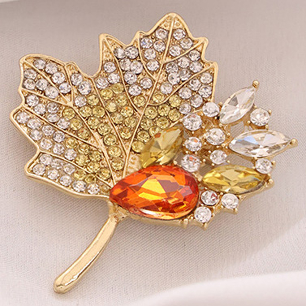 002 Yellow Maple Leaf 5.3 * 4.5cm/14.1g