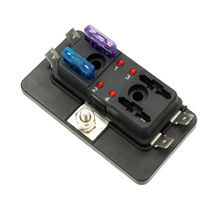 32V 4ウェイ中サイズ挿入端子ヒューズブロックブレードヒューズブロックリレーボックスとヒューズLEDライト付き - Product Image 1