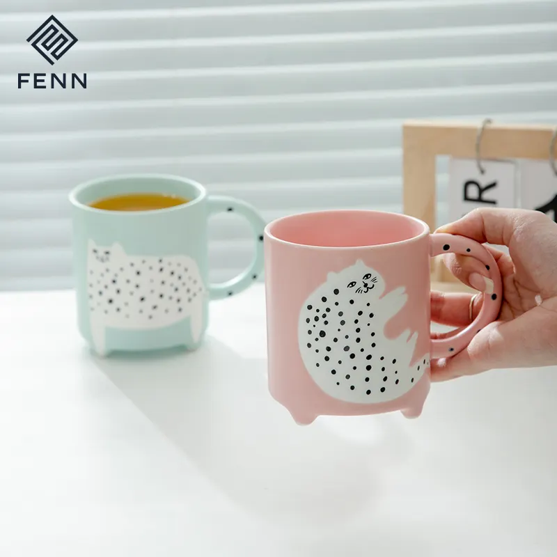 Promoción pareja taza de porcelana lindo Animal de dibujos animados en forma de gato esmerilado patrón taza de café de cerámica para juego de regalo