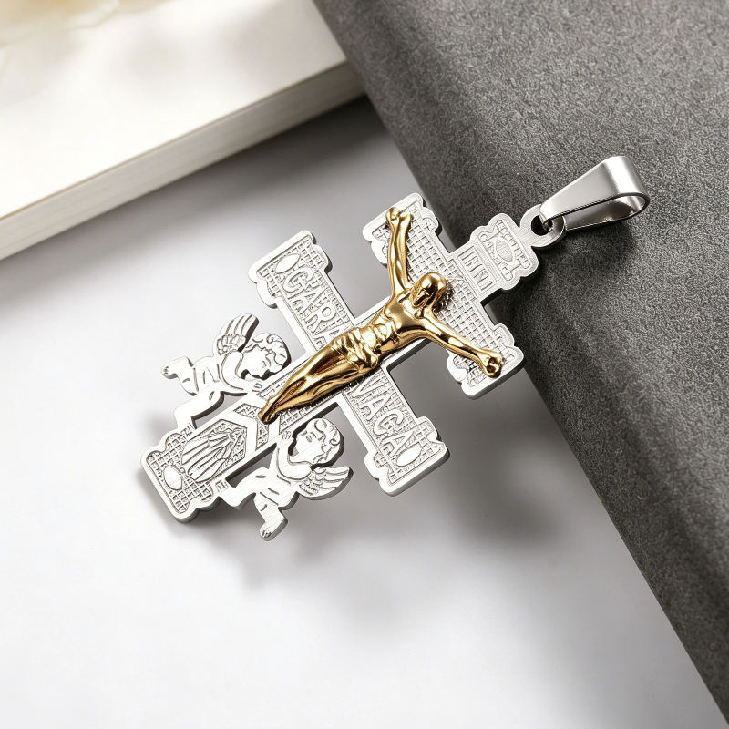 Pendentif en argent et en or uniquement