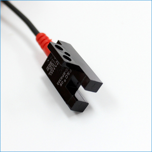 F & C槽式光电FC-SPX302全新光电5MM 12 ~ 24VDC开关传感器光开关 - Product Image 1